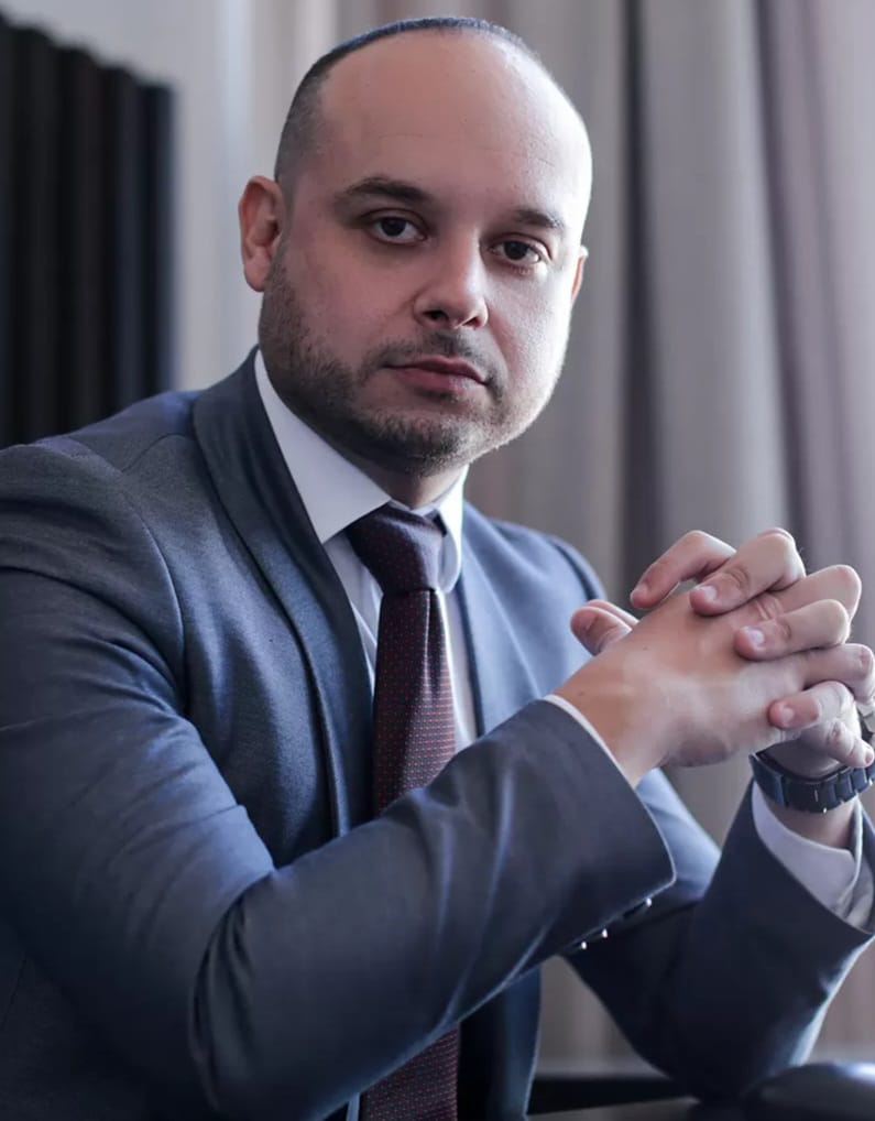 MARCO VINICIUS DE ASSIS ESPINDOLA 
